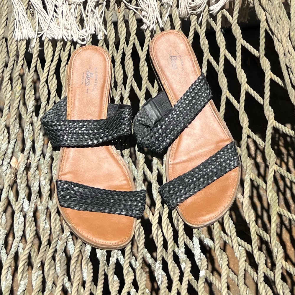 Perfect flat braided Sandals